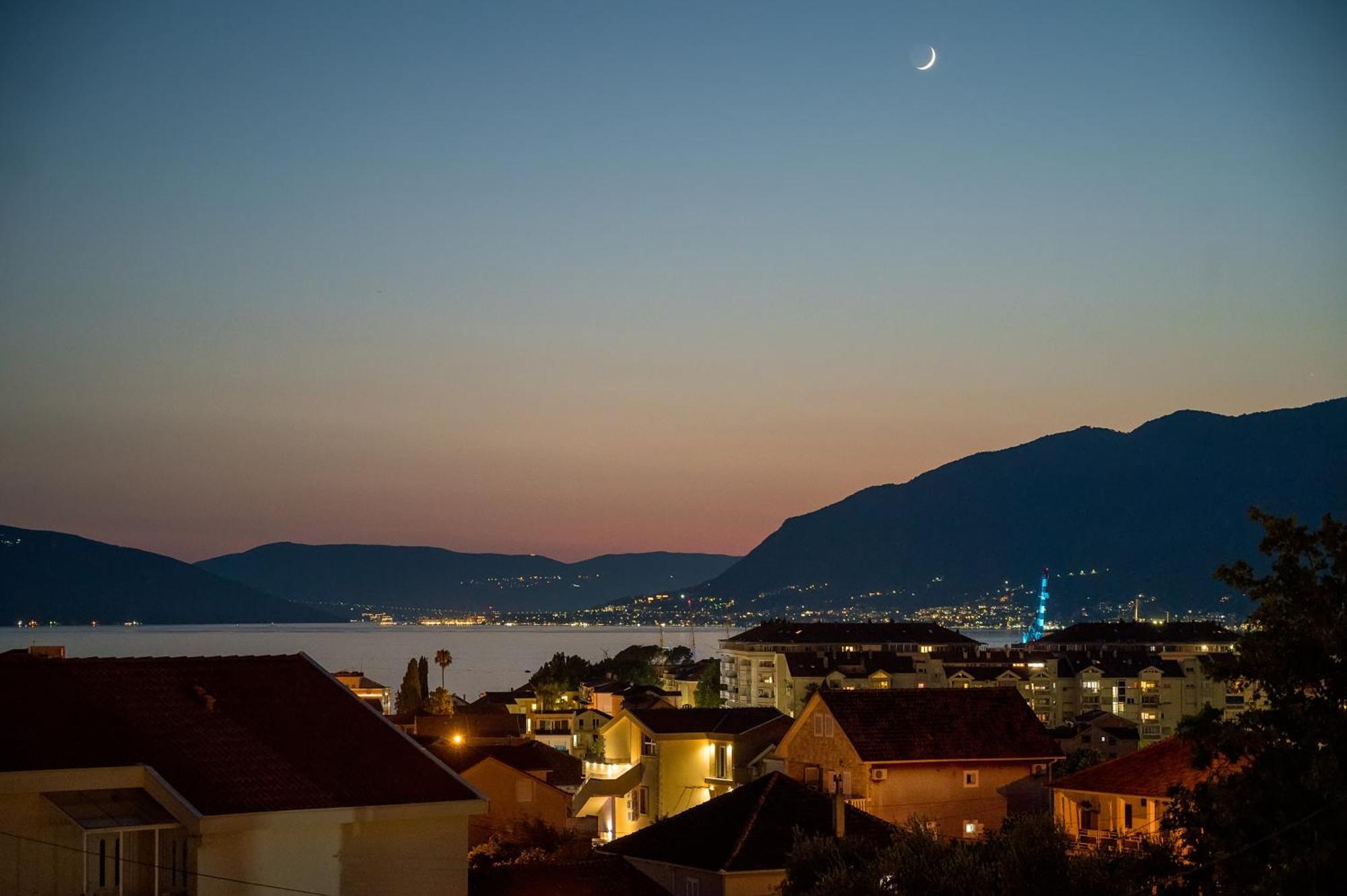 Luxury Apartments Ivanovic Tivat Eksteriør billede
